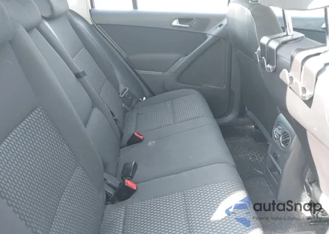 2011 Volkswagen Tiguan S z USA, uszkodzony, nr VIN WVGBV7AX1BW511517